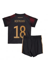 Duitsland Jonas Hofmann #18 Babytruitje Uit tenue Kind WK 2022 Korte Mouw (+ Korte broeken)